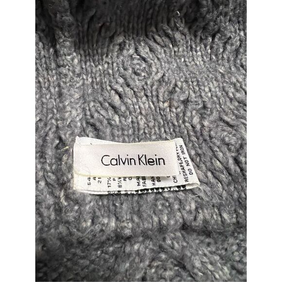 Calvin Klein Beanie  - Picture 4 of 6